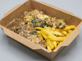 Escalopines a la parmigiana + patatas
