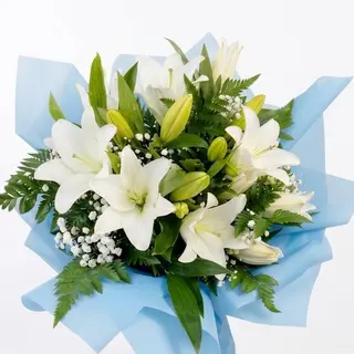 Ramo de lilums blancos