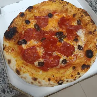 Pizza Salami Picante