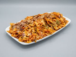 PASTA CON CHAMPIS ,BACON Y QUESO RALLADO