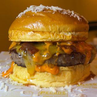 EMMY BOOM + PATATAS FRITAS