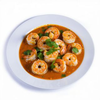 Curry Rojo De Langostinos Con Verduras Y Albahaca