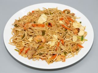 08.9.  tallarines con pollo 