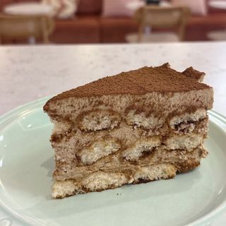 CHEESECAKE    TIRAMISU