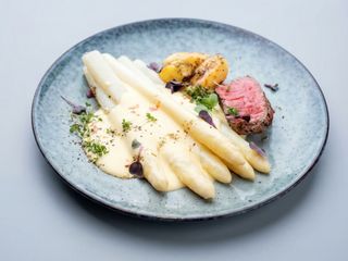 Ternera Con Esparragos