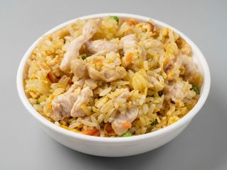 Arròs Amb Pollastre I Salsa Al Curry
