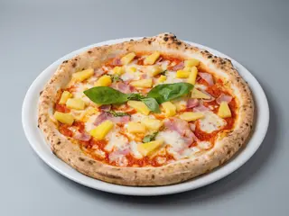Pizza hawaiana Román style