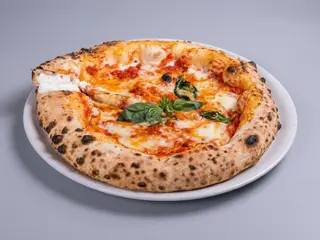 Pizza Margarita 2.0 Roman style 