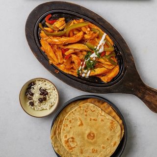 FAJITAS AZTECAS (CHICKEN)