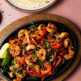 FAJITAS CAMARONES (PRAWNS)