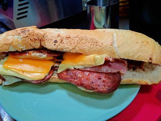 BOCATA CRIOLLO