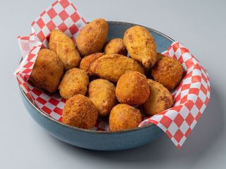 SURTIDOS VARIADOS DE CROQUETAS CASERAS 15 uds