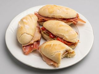 Pulga De Pata Y Blanco