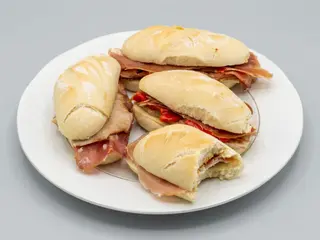 Pulga De Serrano Y Manchego