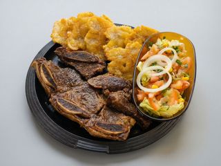 Churrasco con patacones