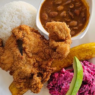 Menú Chuleta de Pollo