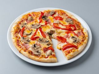 Pizza De Salami Con Champiñones Y Pimiento Rojo (33 Cm.) 