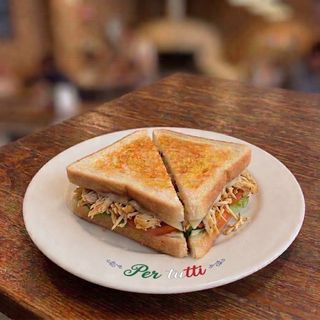 Sándwich de pollo