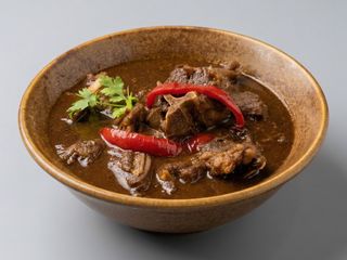 Chivo Con Salsa
