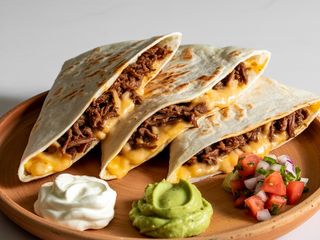 Quesadilla A La Mexicana