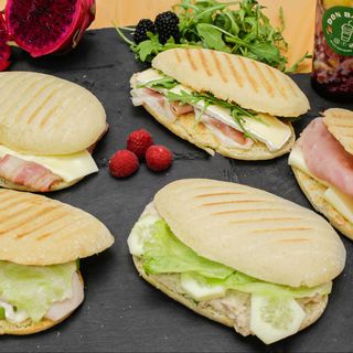 !NUEVO¡ MOLLETE / Atun- Tomate - Aguacate - Lechuga y Mayonesa