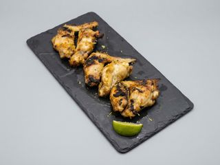 Alitas Estilo Nandos (8 Uds.)