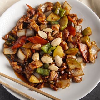 Pollo con almendras