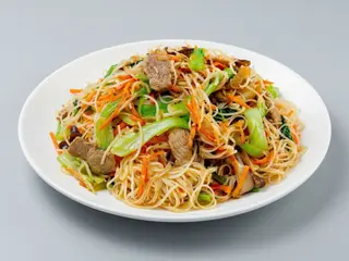 Fideos Fritos Con Pollo 鸡肉炒粉干