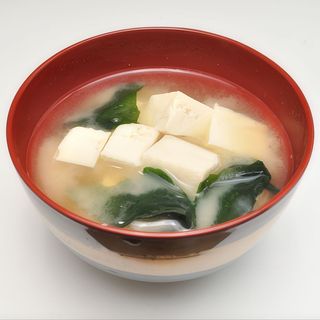 A15. Sopa de miso con tofu
