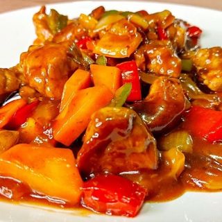 C15.Cerdo con salsa Satay