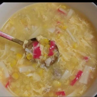 #14:Sopa de maíz con carne de cangrejo 