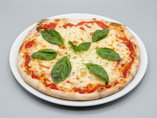 Pizza Margarita (30 Cm. x 30 Cm.)