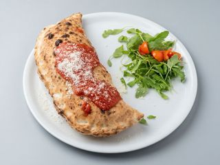 Calzone Classico