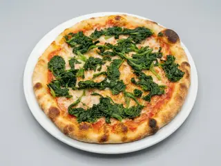 6 Pizza De Espinacas (26 Cm.)