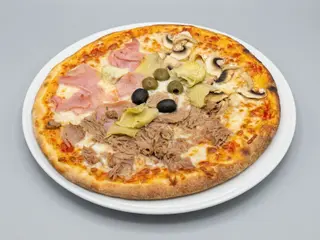 15 Pizza Cuatro Estaciones (33 Cm.)