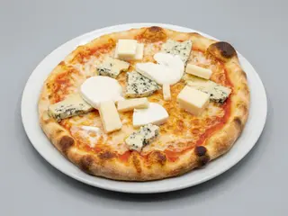 24 Pizza 4 Quesos (33Cm.)