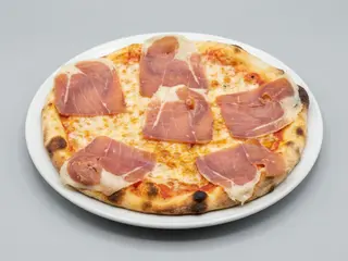 25 Pizza De Serrano (33Cm.)