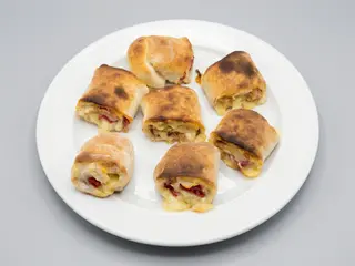 2 Rollito Con Jamón York Y Queso