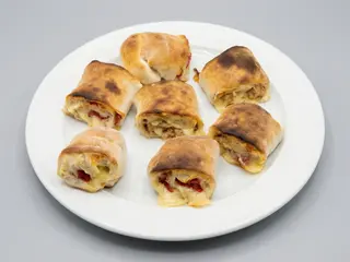 5 Rollito Con Atún Y Queso