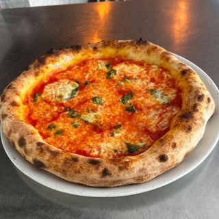 Pizza Margherita (30 cm. a 33 cm. aprox.)