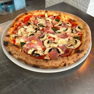 Pizza Jamón & Champiñones (30 cm. a 33 cm. aprox.)