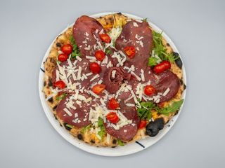 Pizza Bresaolina (30 cm. a 33 cm. aprox.)