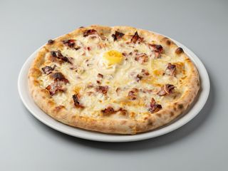 Pizza Carbonara (30 cm. a 33 cm. aprox.)