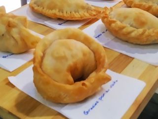 Empanada De Jamon Y Queso