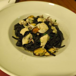 Fettucine nero Del Pescatore