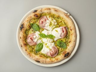Pizza Mortadella e Stracciatella