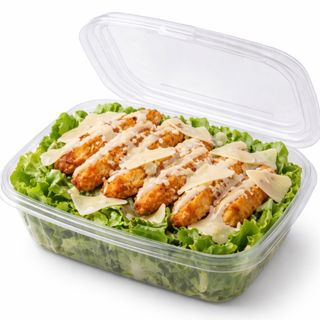 Chicken Caesar salad / ensalada de pollo César