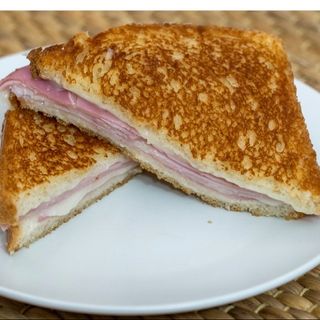 Sandwich mixto PAVO  y queso / Turkey cheese