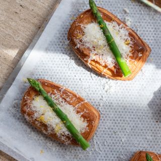 Danish de Ricotta y Asparagus