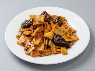 32. Brotes De Bambú Y Setas Chinas Salteadas